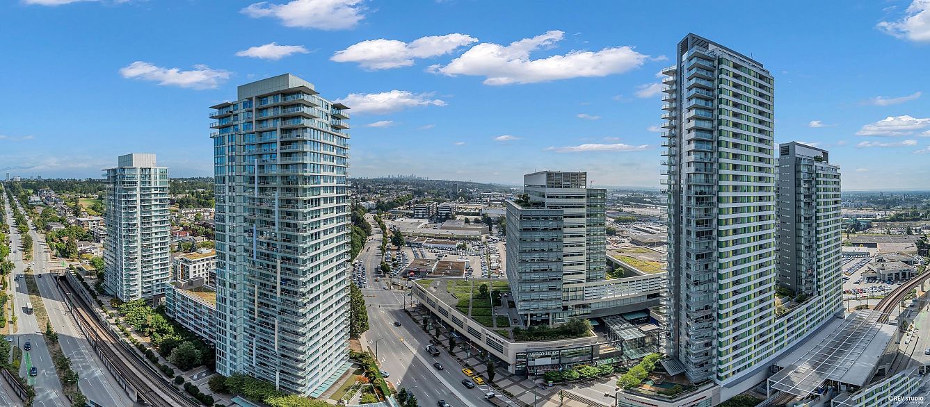 2405 8189 Cambie Street