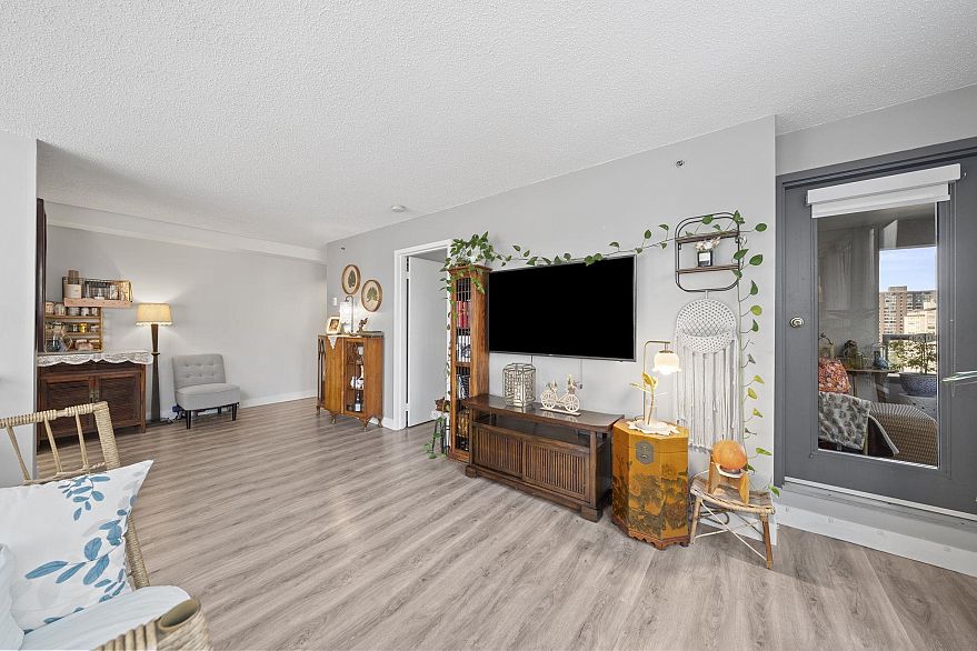 1506 1060 Alberni Street