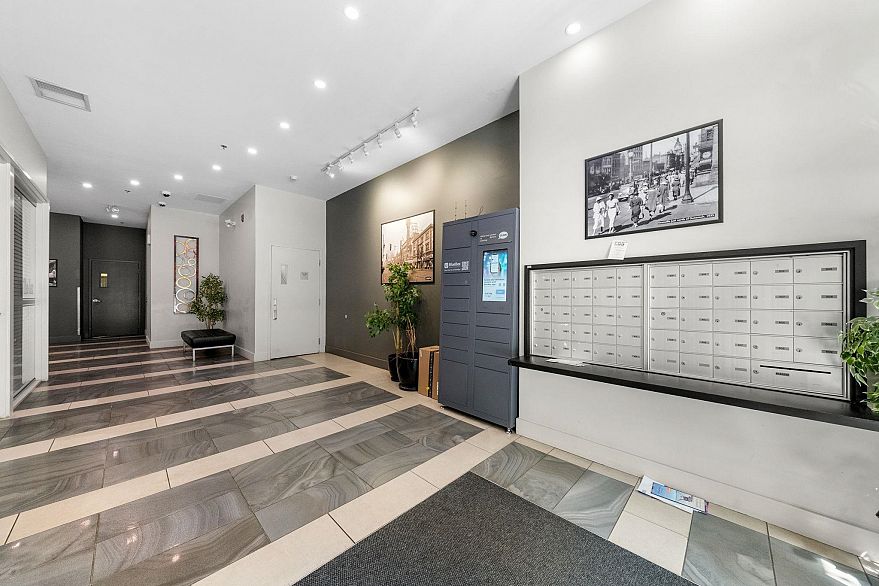 602 1249 Granville Street