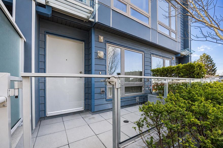 4888 Eldorado Mews