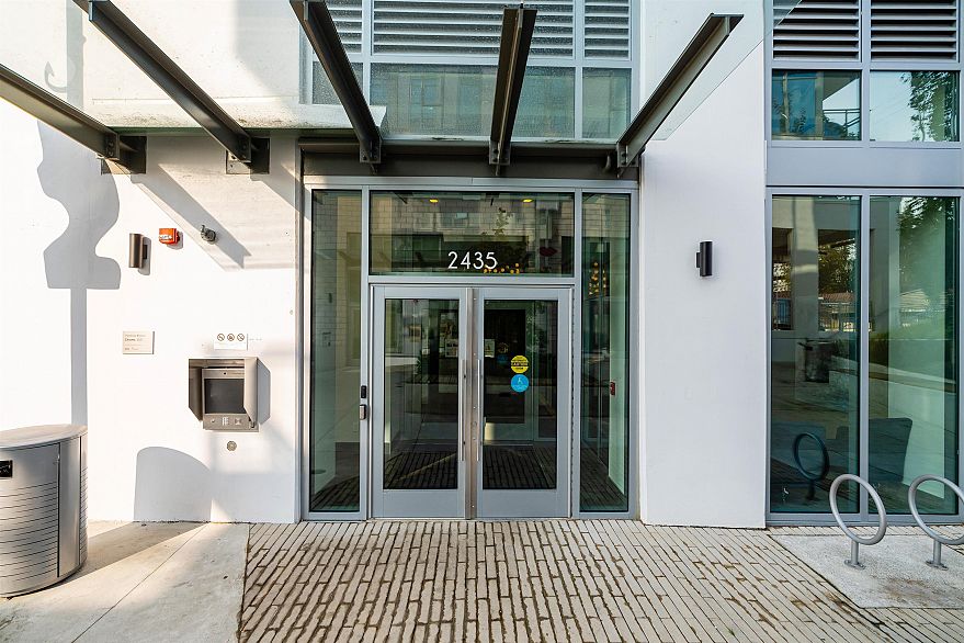 204 2435 Kingsway
