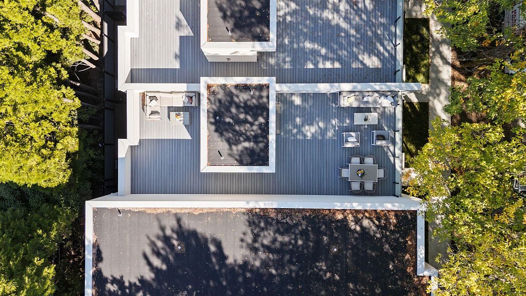 3 1491 Devonshire Crescent