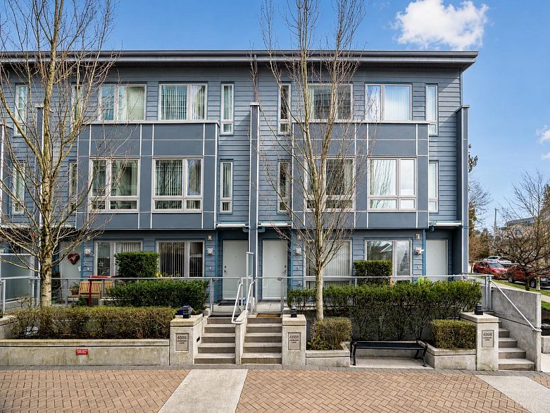 4888 Eldorado Mews