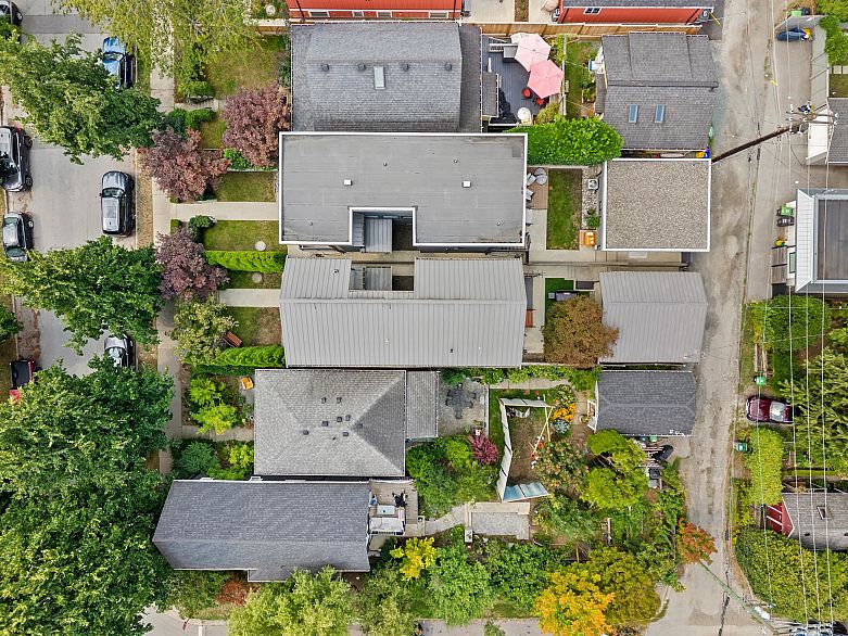 285 E 19th Avenue
