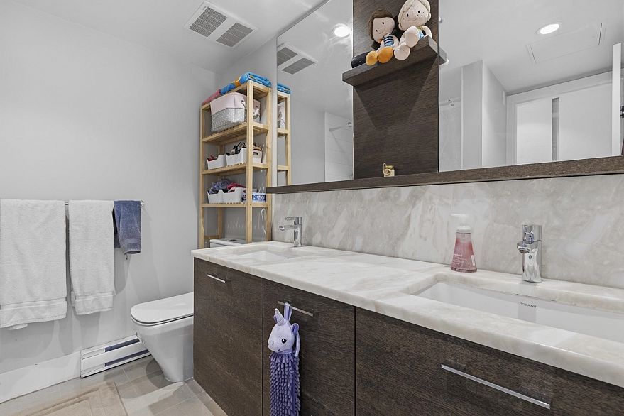 276 W 62nd Avenue