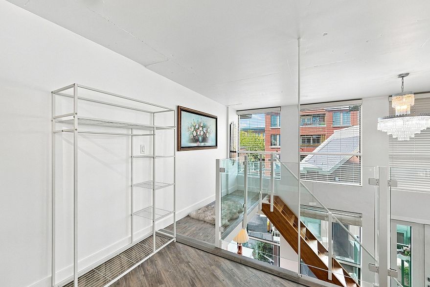 311 1 E Cordova Street