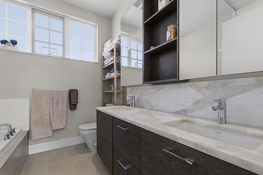 276 W 62nd Avenue