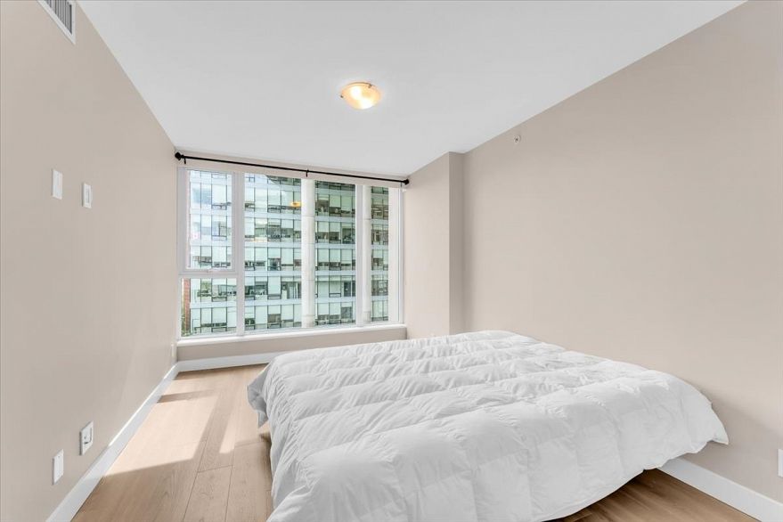 713 1618 Quebec Street