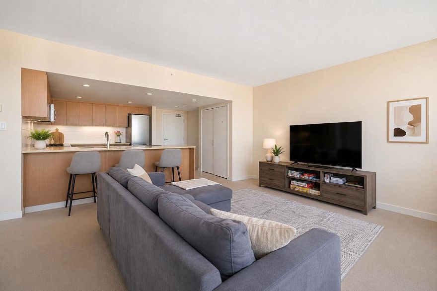 812 522 W 8th Avenue