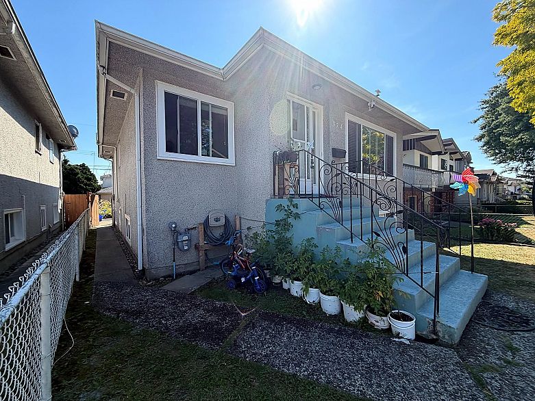 374 E 54th Avenue