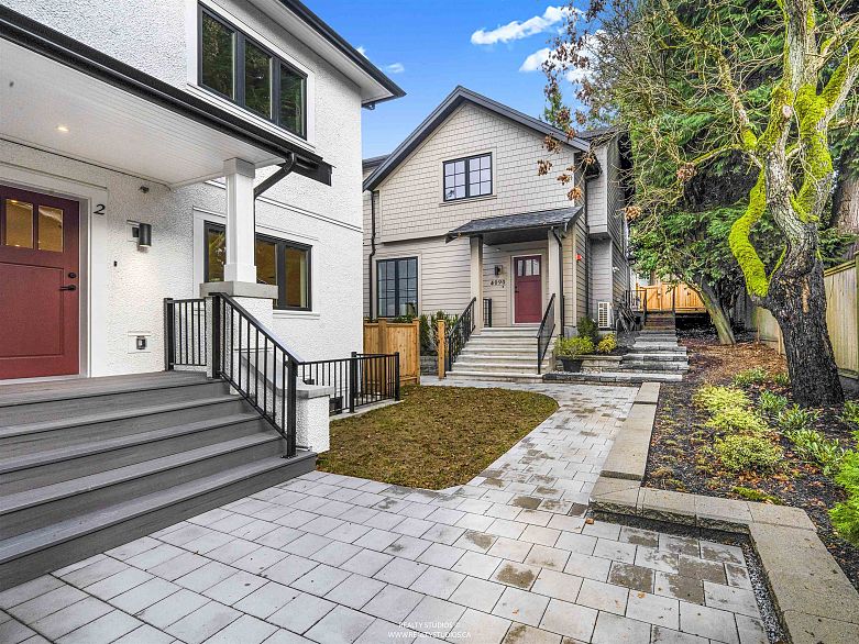4090 Maple Crescent