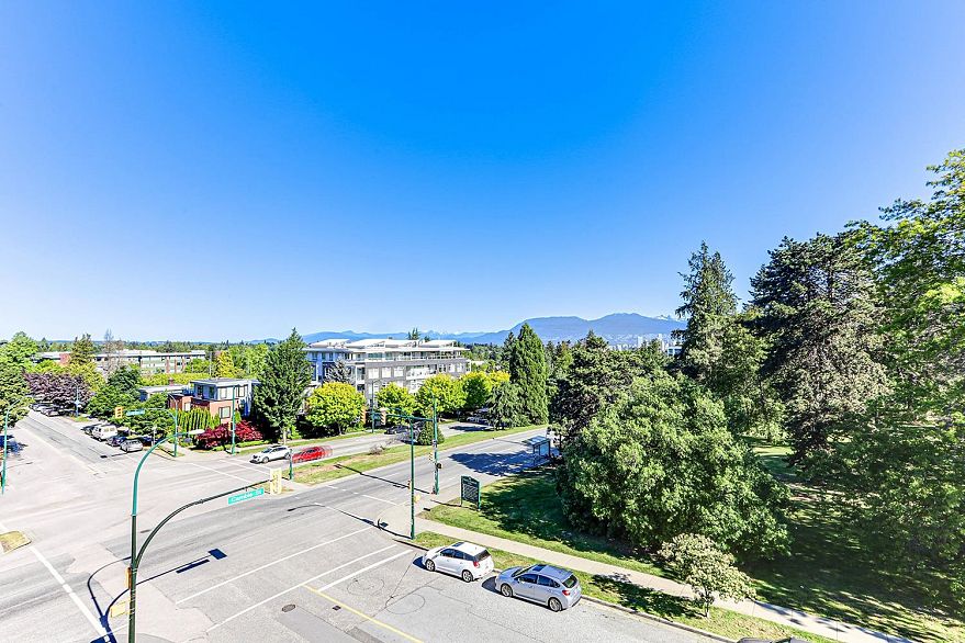 404 4908 Cambie Street