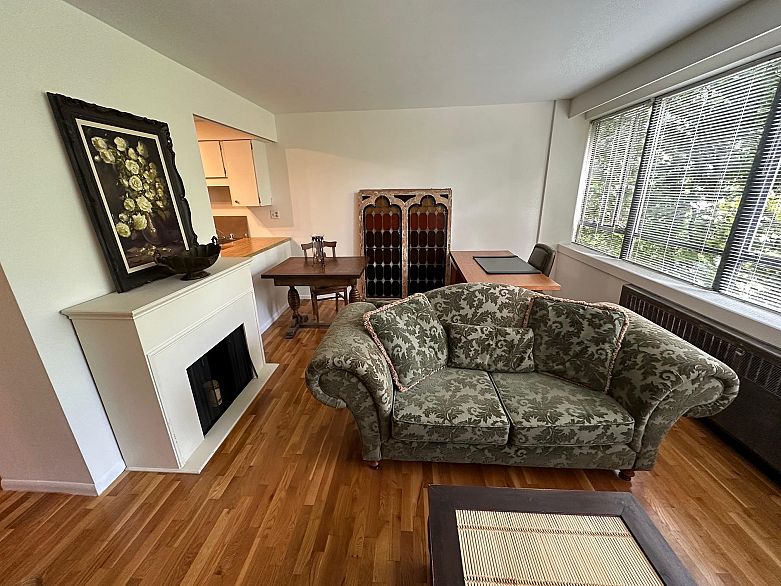 715 1445 Marpole Avenue