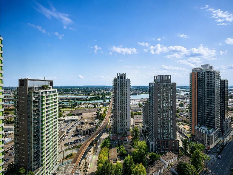 2907 8189 Cambie Street