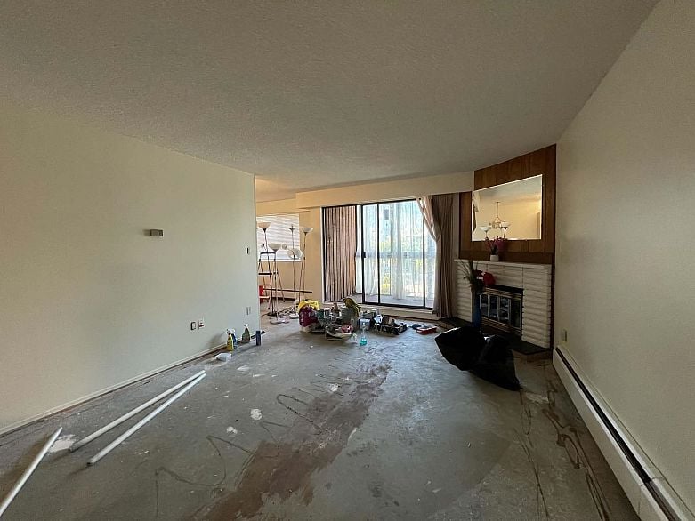 112 3901 Carrigan Court