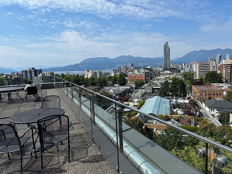 715 1445 Marpole Avenue