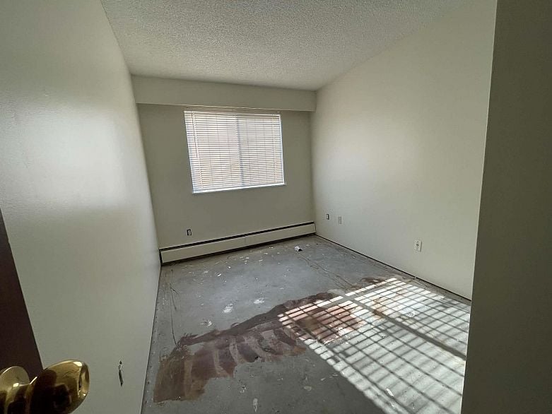 112 3901 Carrigan Court