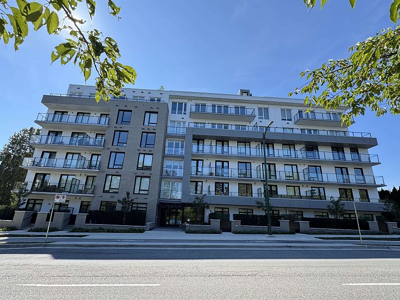313 6859 Cambie Street