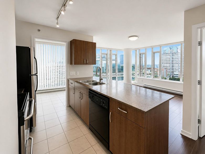 1110 610 Granville Street