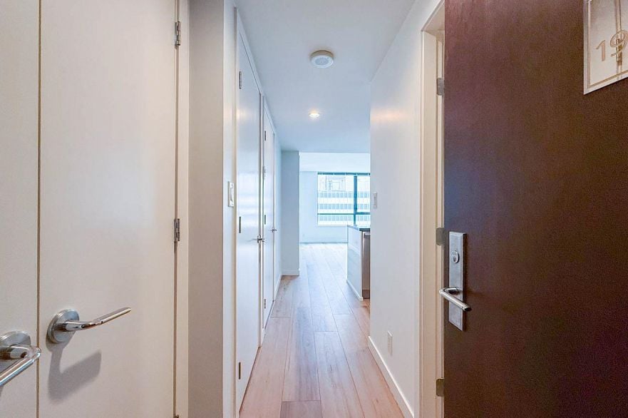 1904 788 RICHARDS STREET, Vancouver BC V6B 3A4
