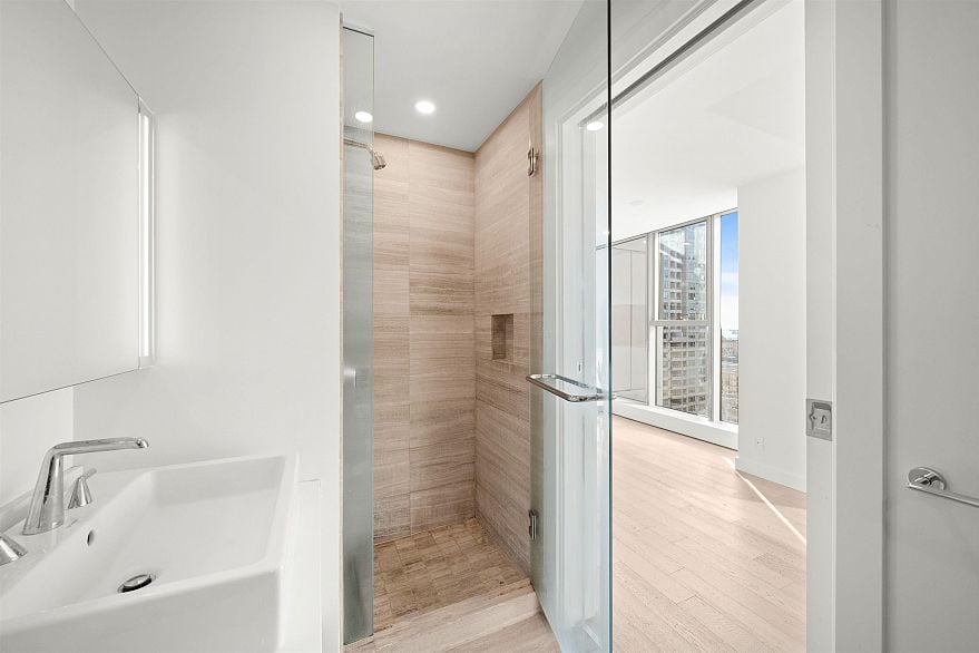 1907 1480 HOWE STREET, Vancouver BC V6Z 0G5