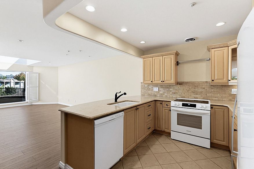 406 525 Wheelhouse Square