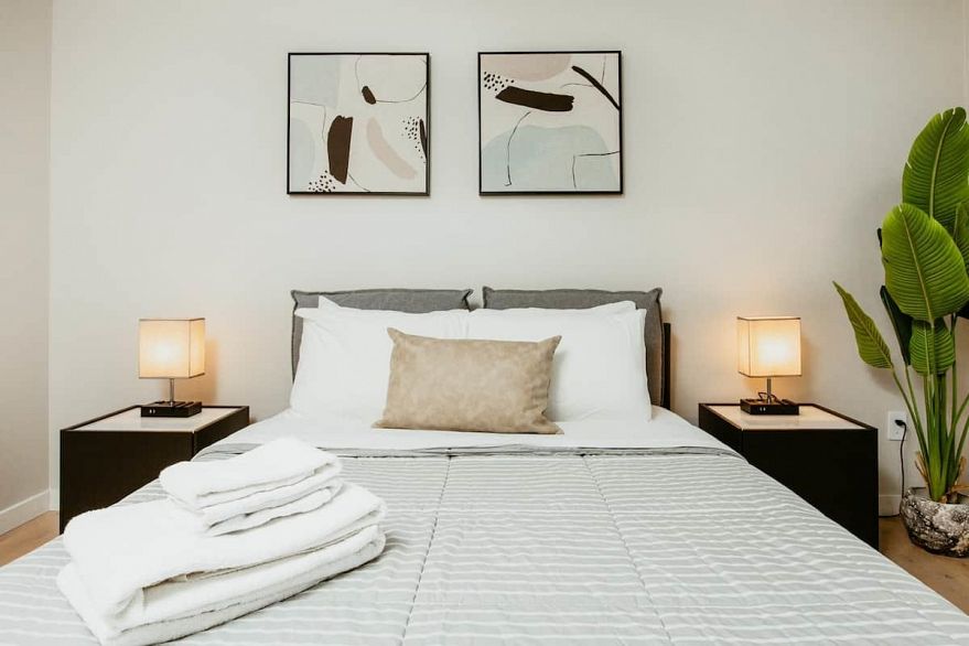 407 1455 ROBSON STREET, Vancouver BC V6G 1C1