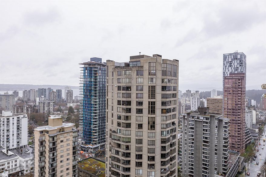 2905 1331 Alberni Street