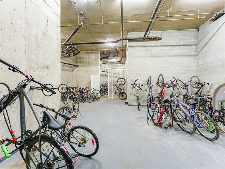 1210 2763 Chandlery Place