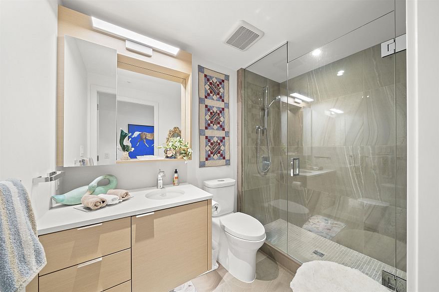 806 1678 Pullman Porter Street