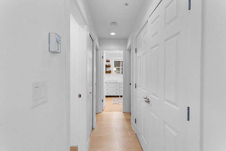 158 W 14th Avenue