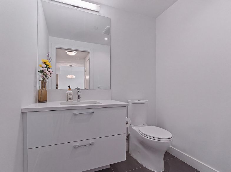 TH112 3565 Sawmill Crescent