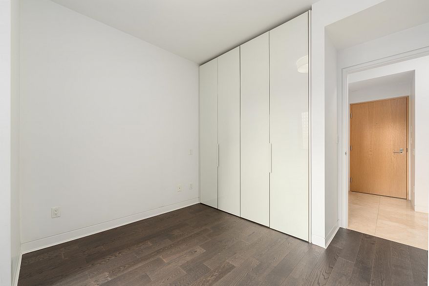 2604 838 W Hastings Street