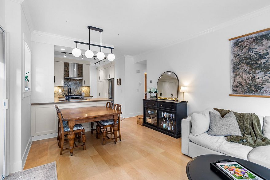 158 W 14th Avenue