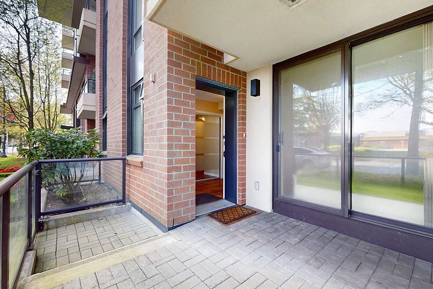 5 8160 Lansdowne Road