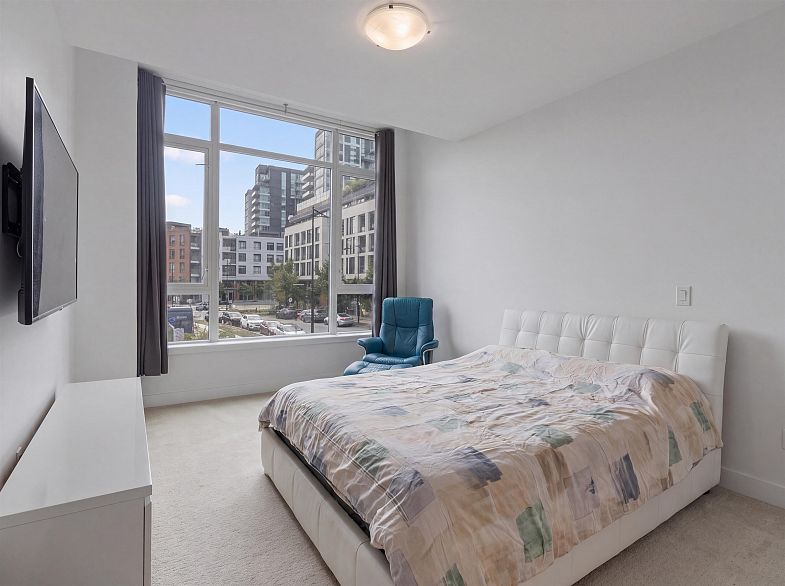 TH112 3565 Sawmill Crescent