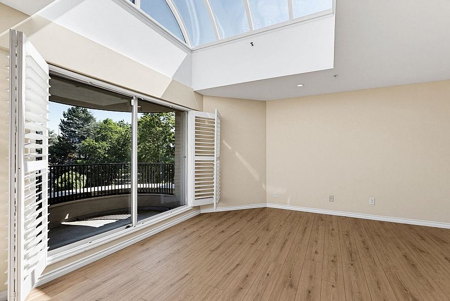 406 525 Wheelhouse Square