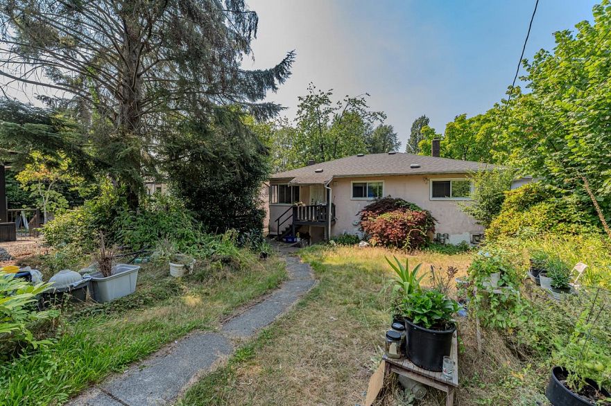 3026 Garden Drive