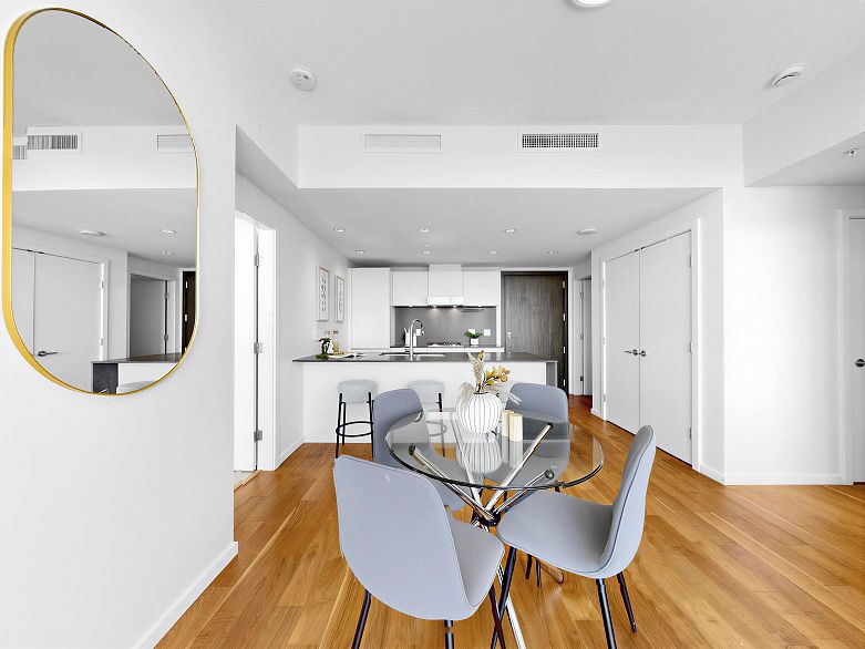1208 8588 Cornish Street