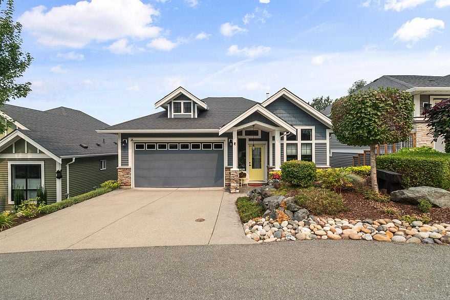 2 47045 Sylvan Drive