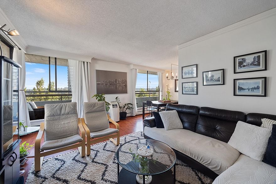 1003 3737 Bartlett Court