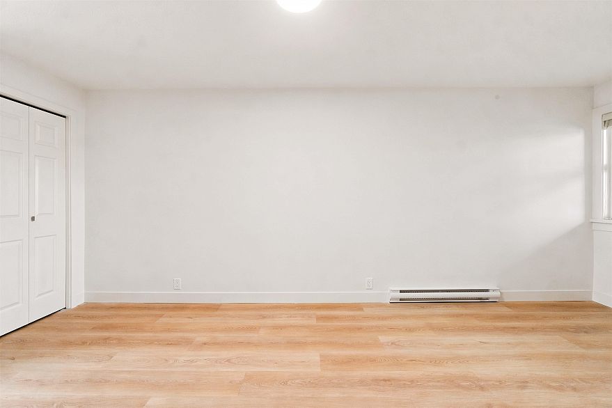301 2928 Commercial Drive