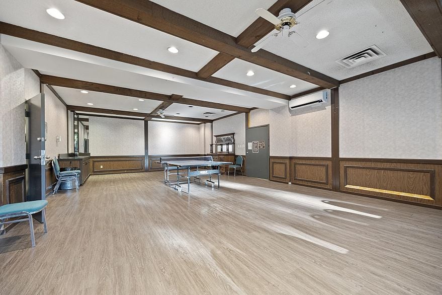 1003 3737 Bartlett Court