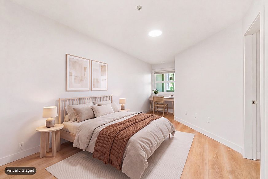 301 2928 Commercial Drive