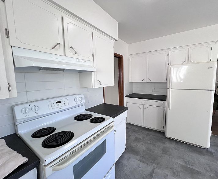 4695 Nanaimo Street