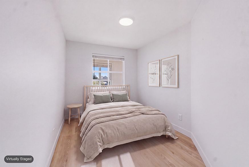 306 2928 Commercial Drive