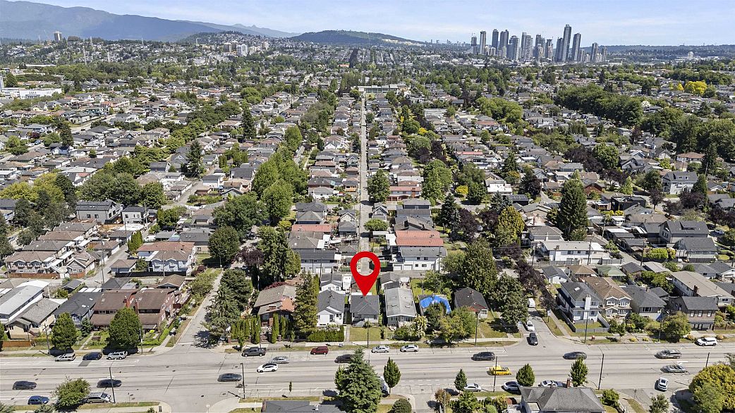942 Nanaimo Street