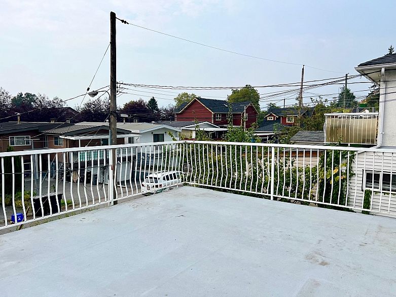 4695 Nanaimo Street