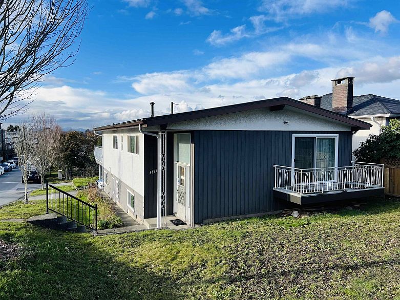 4695 Nanaimo Street