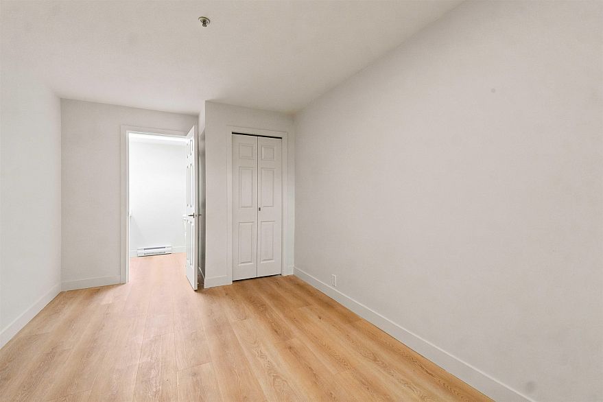 301 2928 Commercial Drive